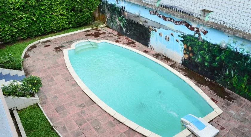 Hotel Makepe Palace