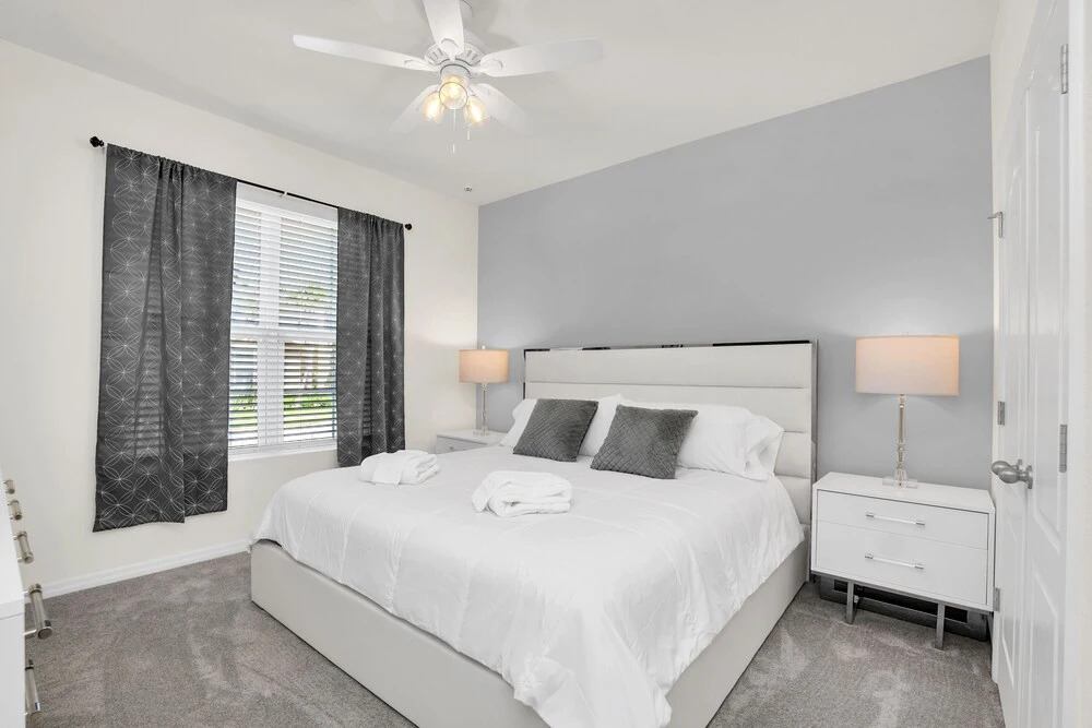 7631oml-solterra Resort 6 Bedroom Home by RedAwning