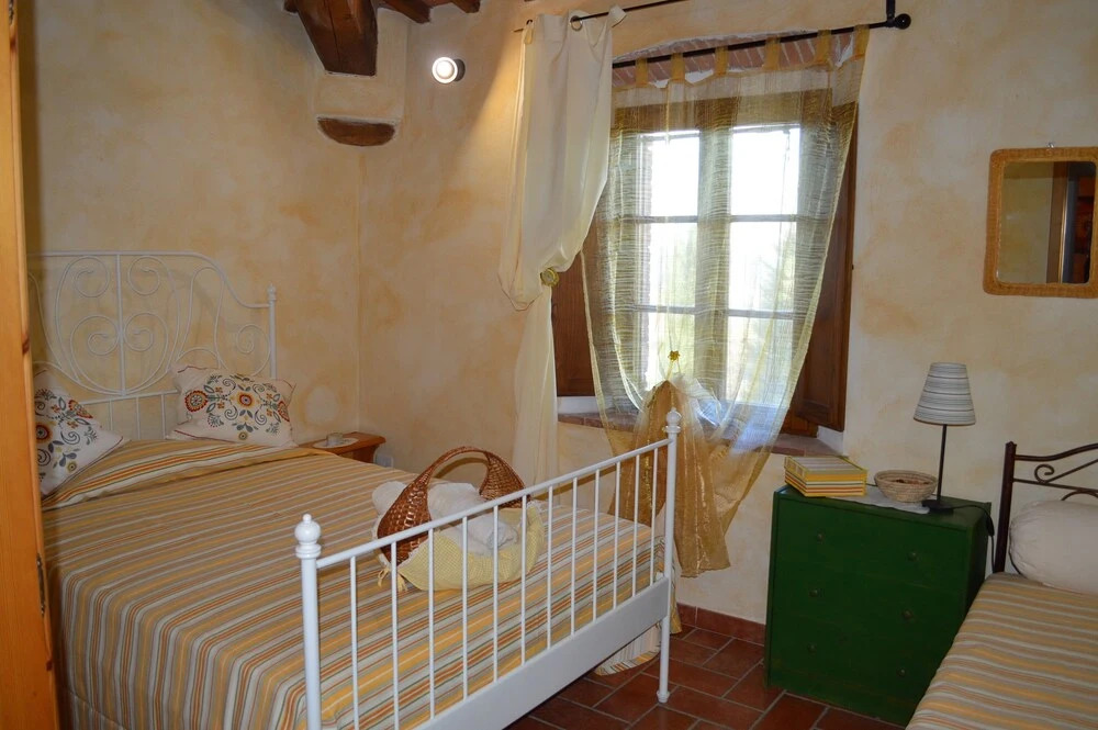 Villa With Swimming Pool - air Conditioning - Siena - 10 People - Tuscany Crete