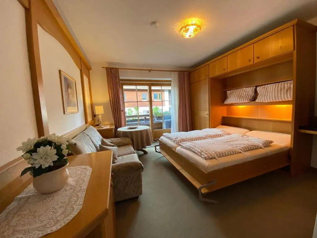 FeWos Haus Rebstock