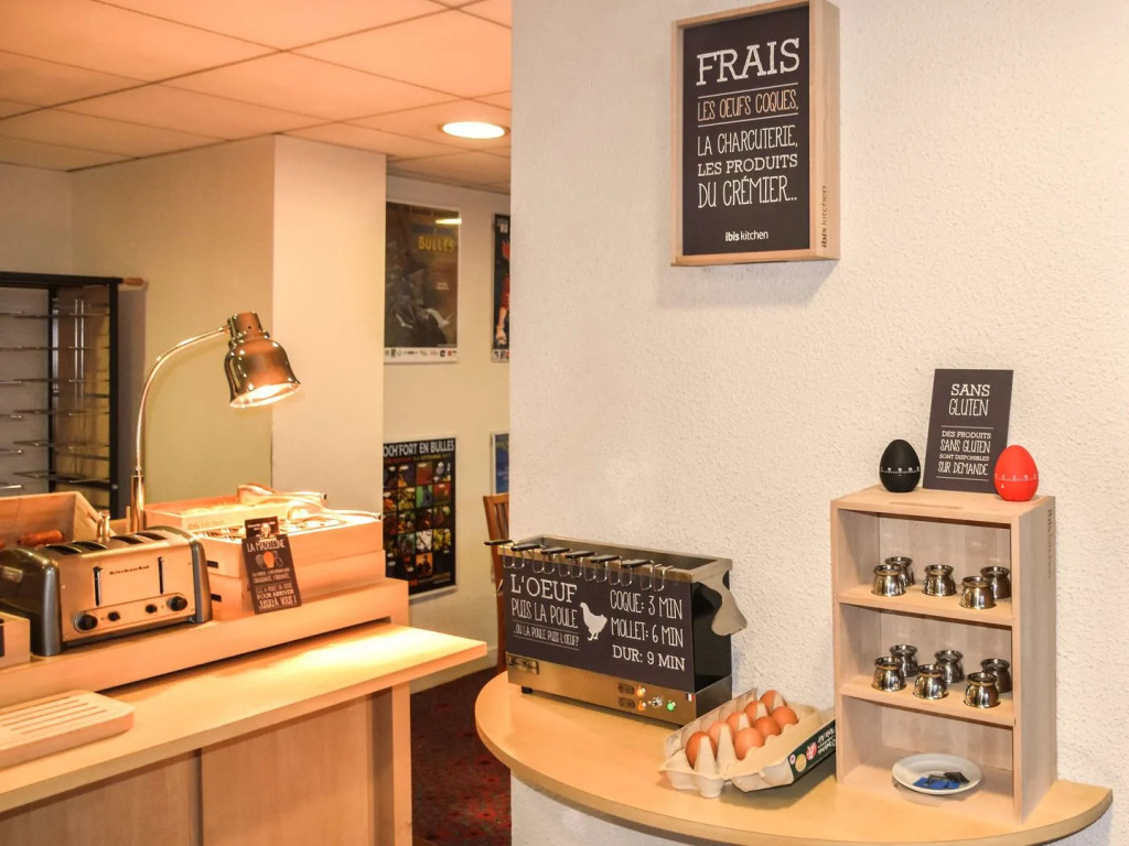 ibis Rochefort