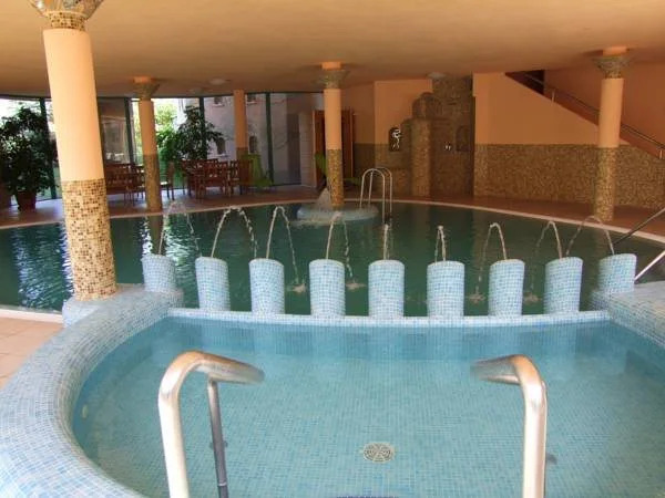 Lugas Hotel