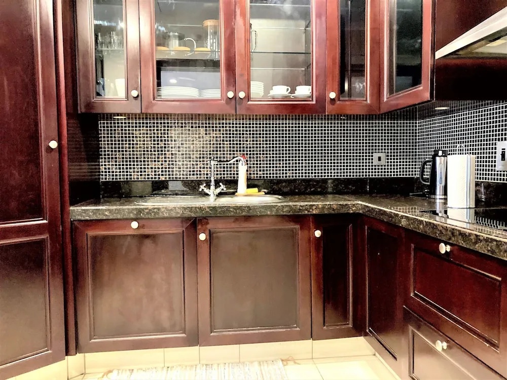 Luxurious 2 bedroom w/terrace Downtown