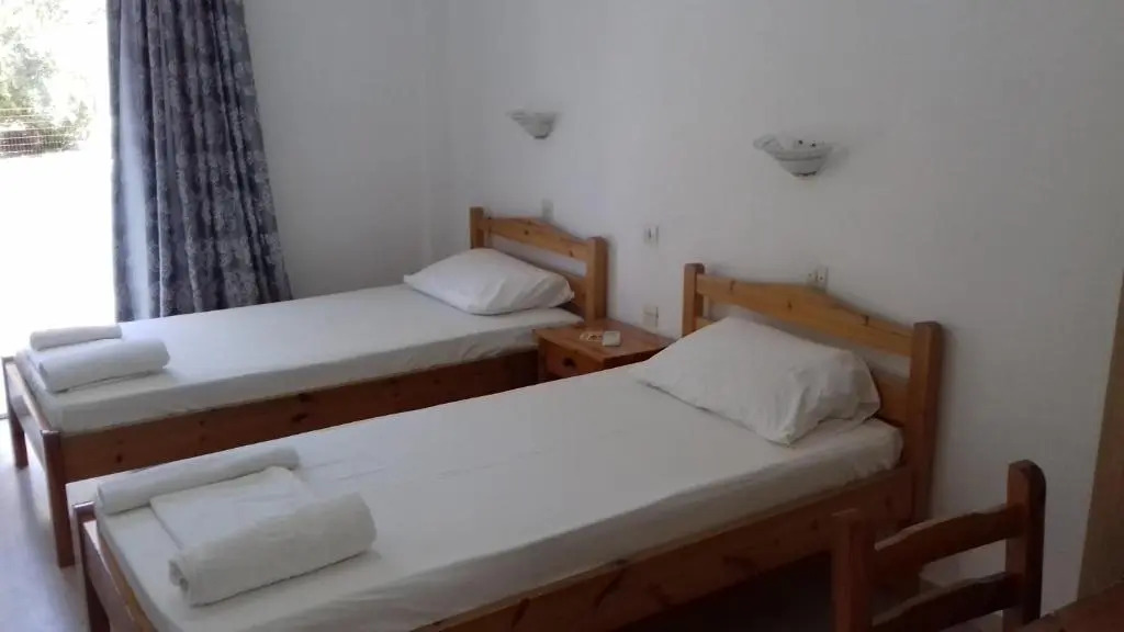 Kavos Aparthotel