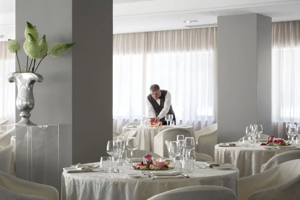 Hotel Marad