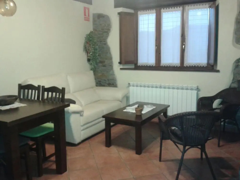 Apartamentos Rurales Romallande