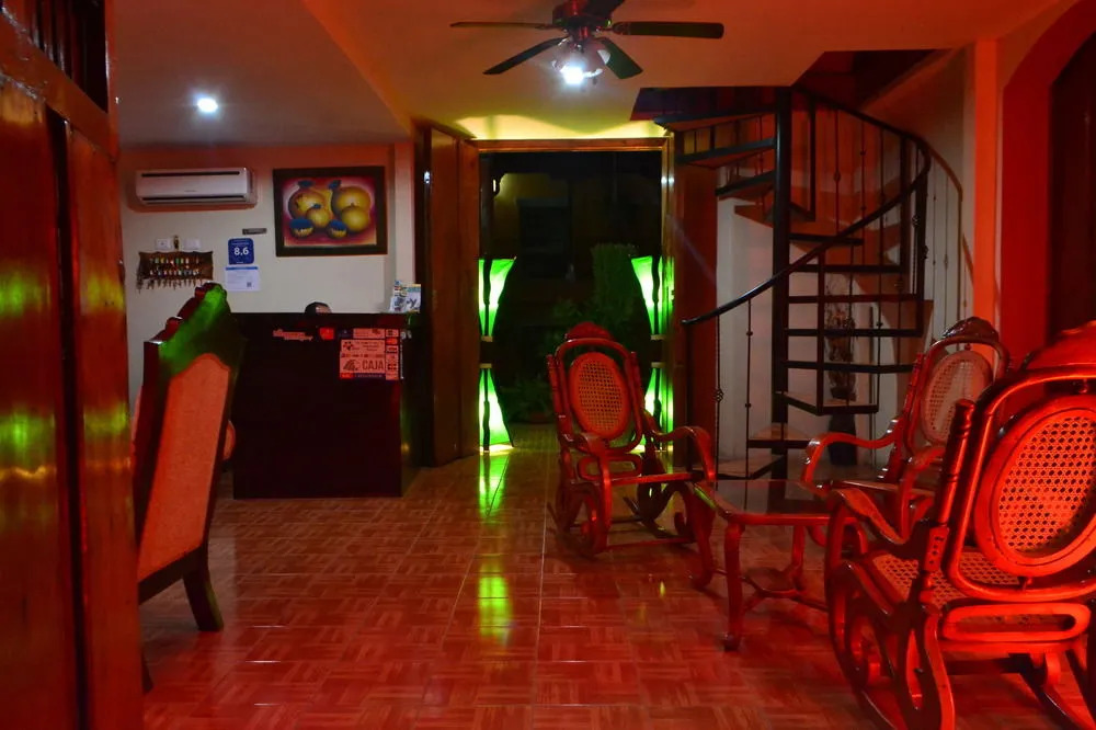 FullMoon Hotel