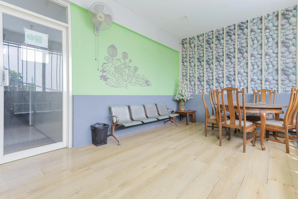Urbanview Hotel K-15 Surabaya