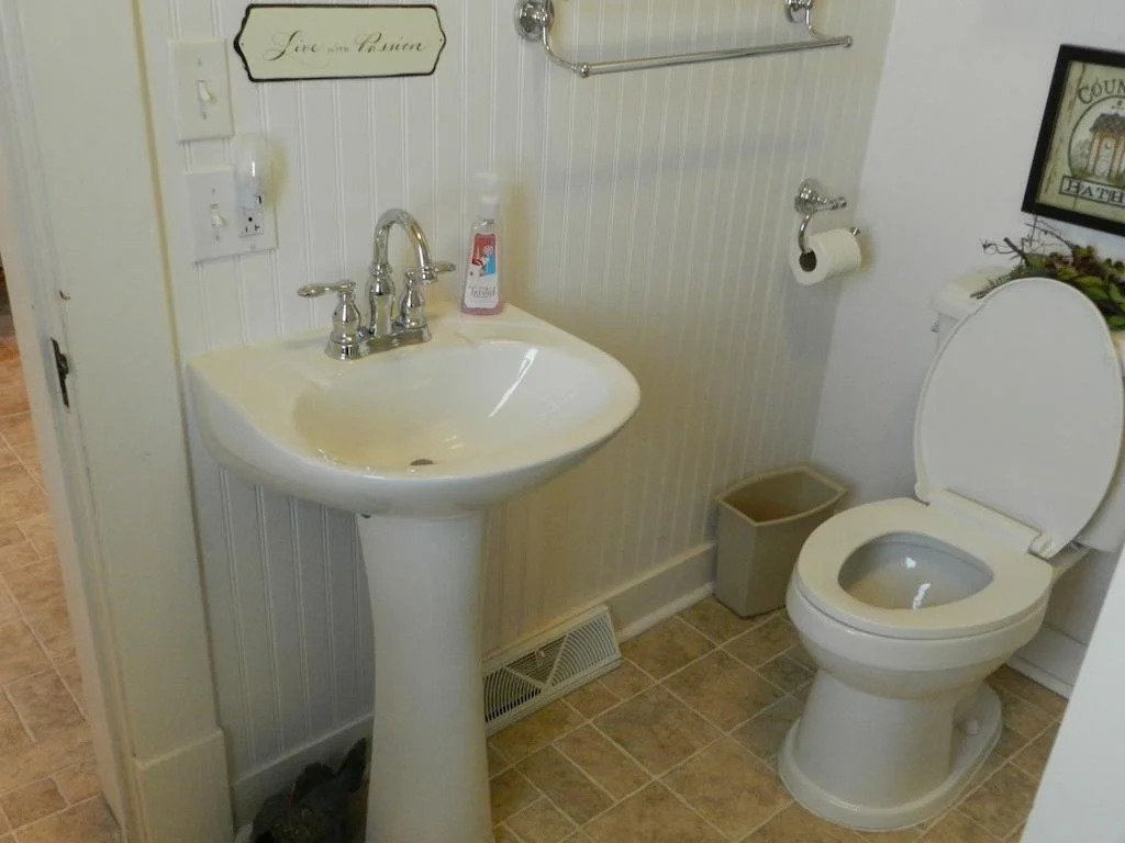 Helming Guest House