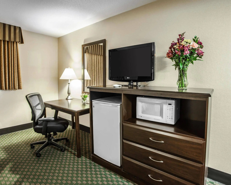 Quality Inn & Suites Hotel Seattle Center