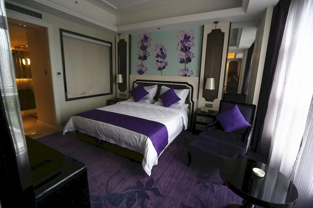 Chengdu Prostoy Hotel