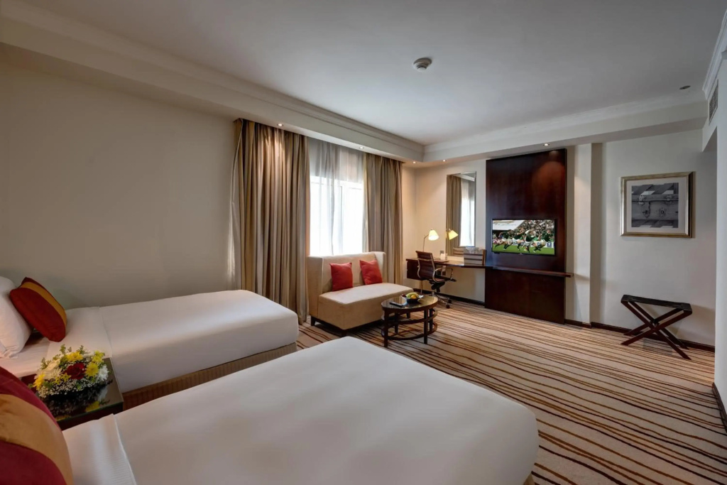 Отель Radisson Blu Barsha Heights