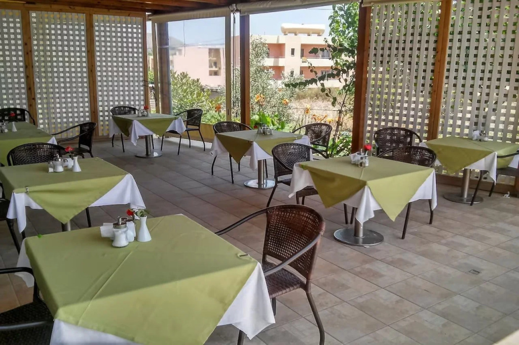 Athena Hotel
