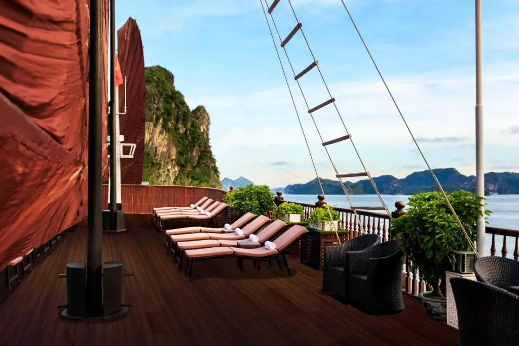 Alisa Cruise Halong