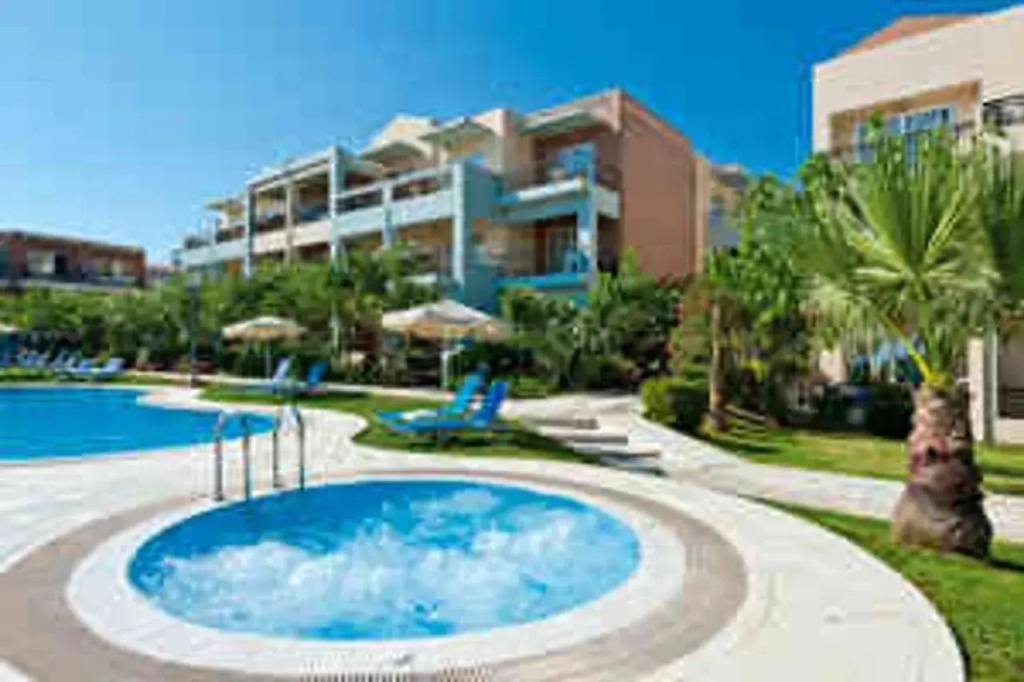 Selini Suites & Waterpark