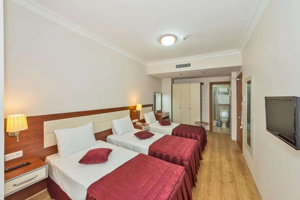 La Garden Hotel