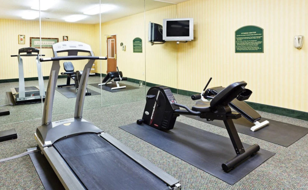 Holiday Inn Express and Suites Pikeville by IHG