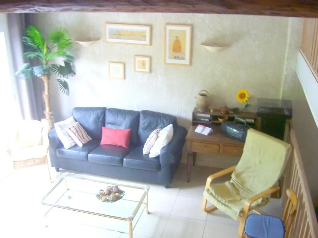 Maison confortable à Lunas avec vue montagne + jardin