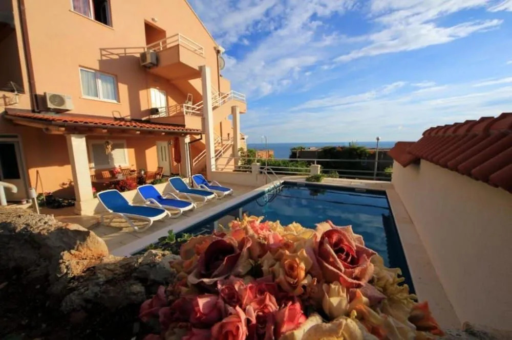 Apartment Ana