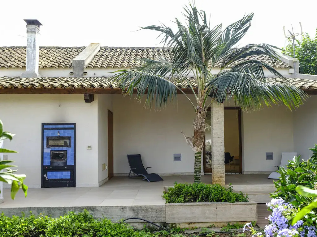Villa with swimming pool in beautiful Sicily