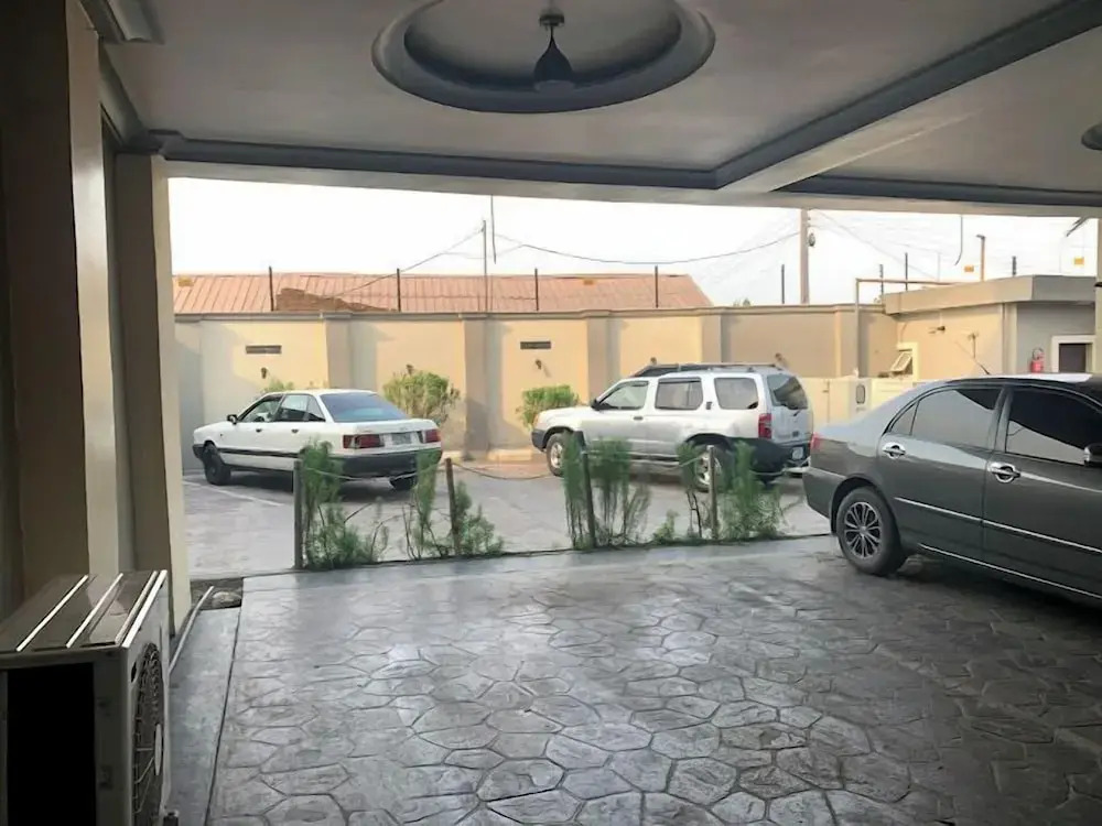 Delve Hotel and Suites