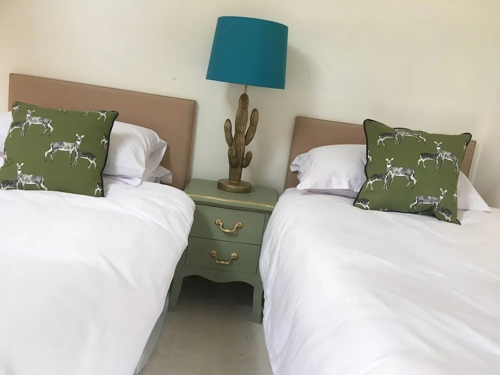 Otley Chevin B&B With Dining
