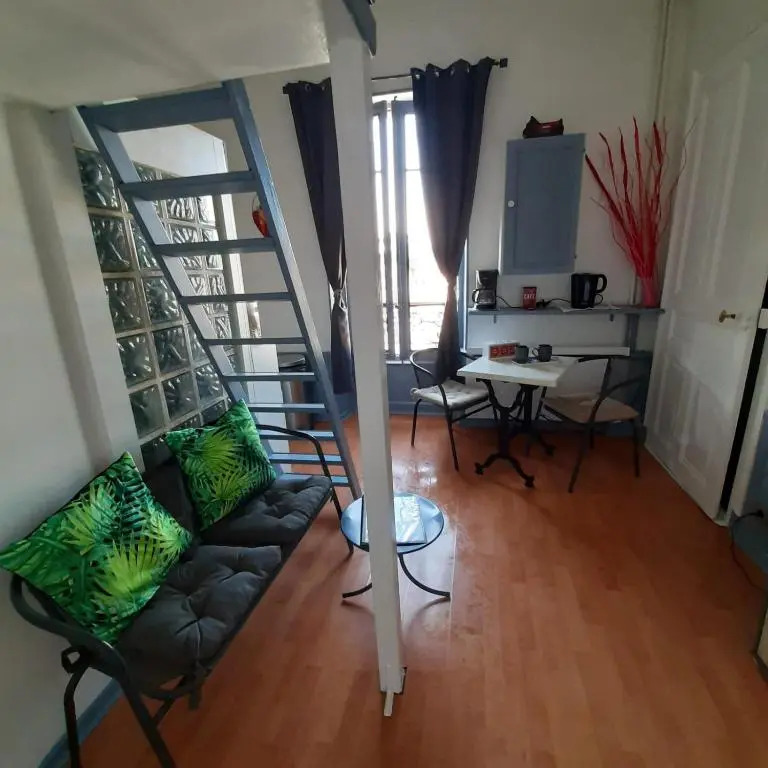 Studio indépendant centre ville Aix les bains
