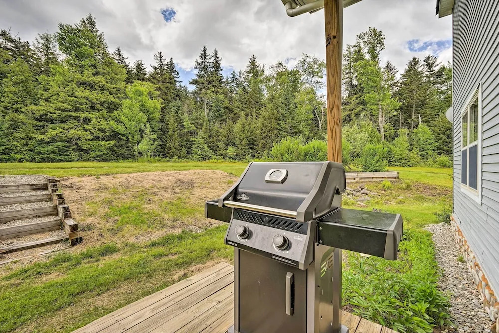 Wilmington Home on 18 Acres ~ 9 Mi to Skiing!
