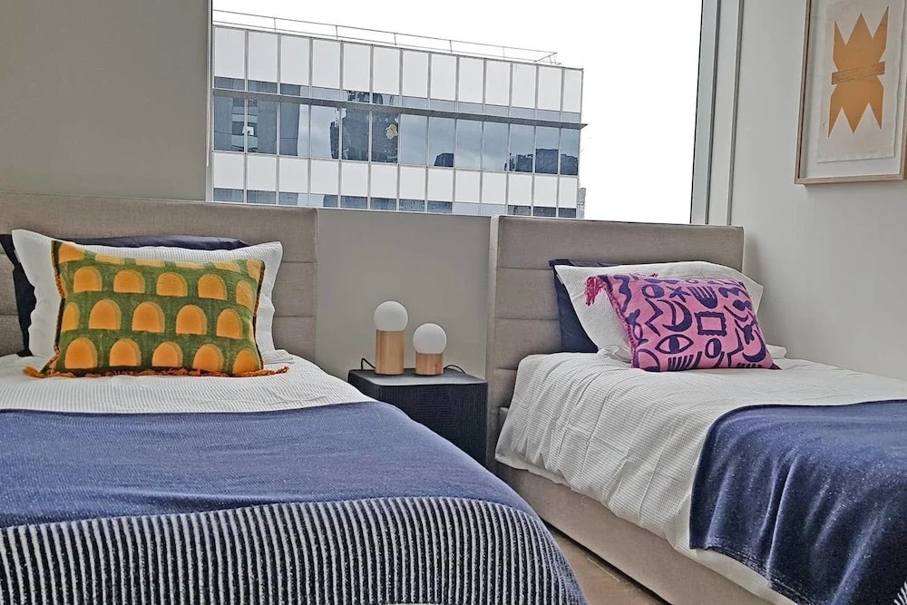 3513-24 Janebell - Large 3-Bedroom QV Apartment - Best CBD Location