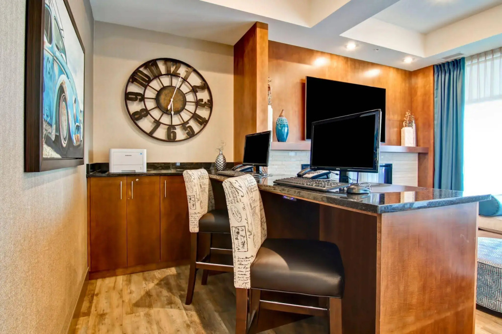 Canalta Hotel Martensville