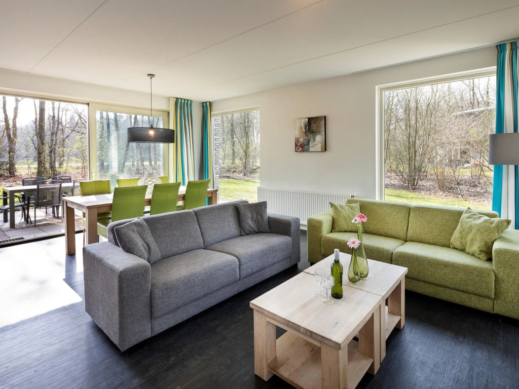 Luxury 2 bathroom villa with solarium, 8 km. from Hoogeveen