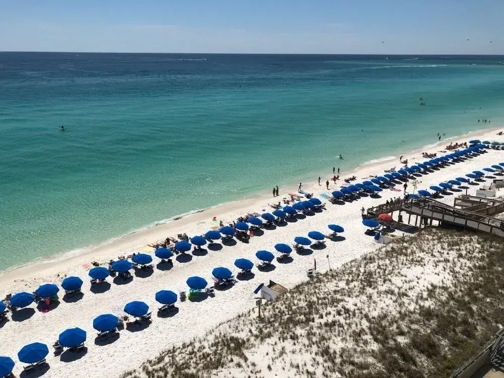 Gulf Shore Condo #210 - 2 Br condo by RedAwning