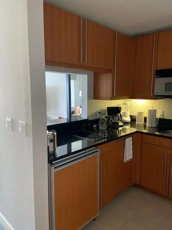 2 Bedroom OR King Studio Suites Four Seasons Hotel Miami Free Wi-Fi & Free Parking