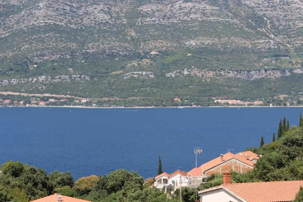 Apartments Ustavdic