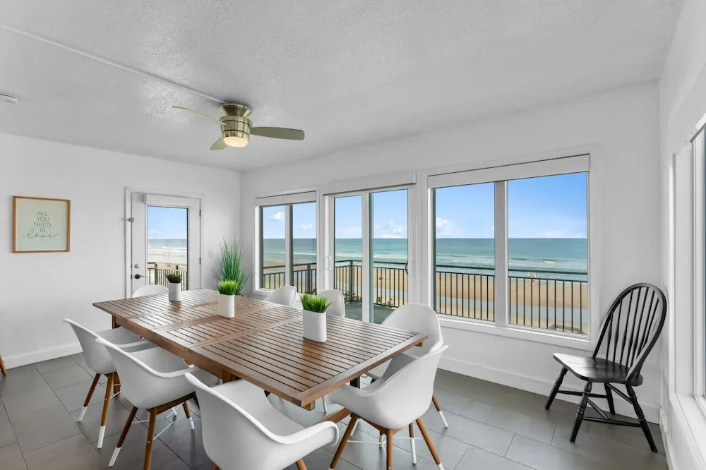 Oceanfront Pool House 7 Bedrooms 7 Bath 2 Kitchens