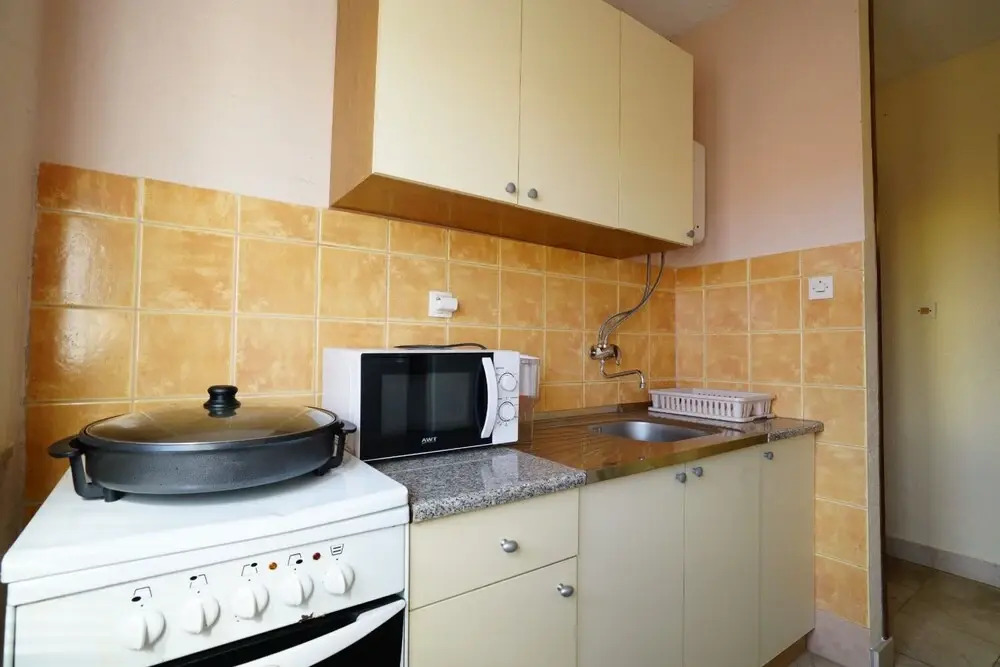 Lile - Comfortable 3 Bedroom Apartment - A1