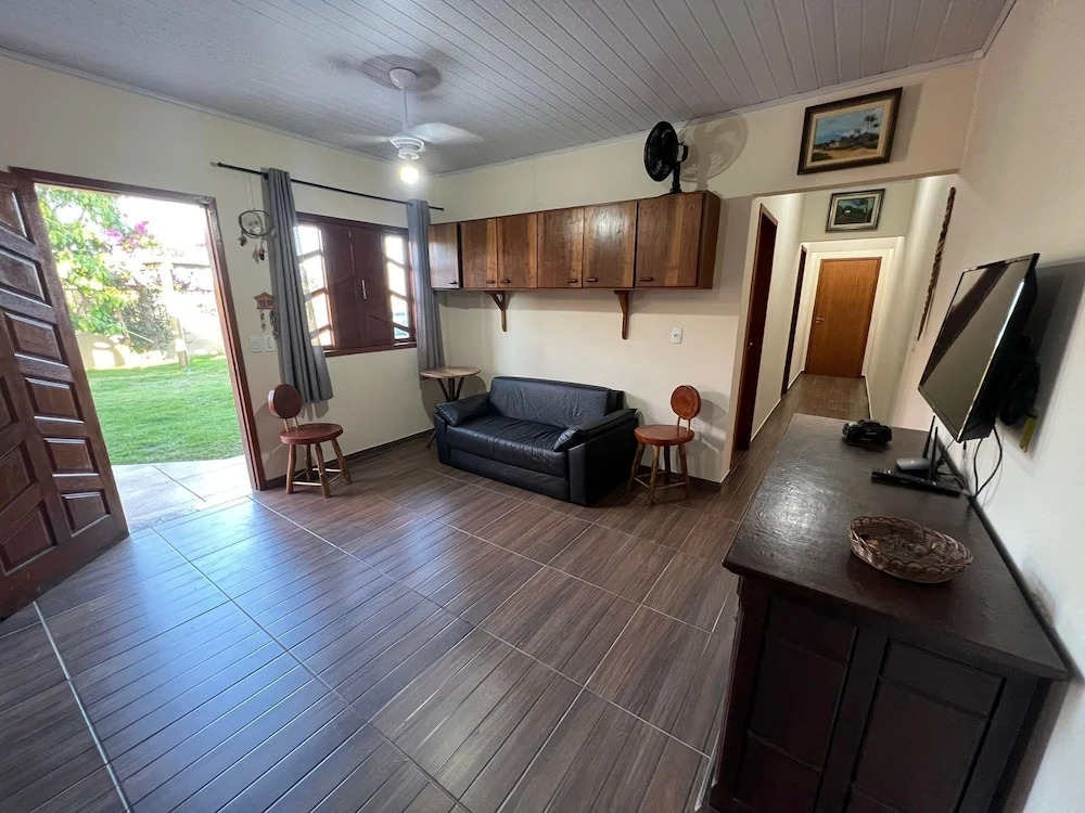 Casa Aconchegante 5 Min Praia com Churrasqueira