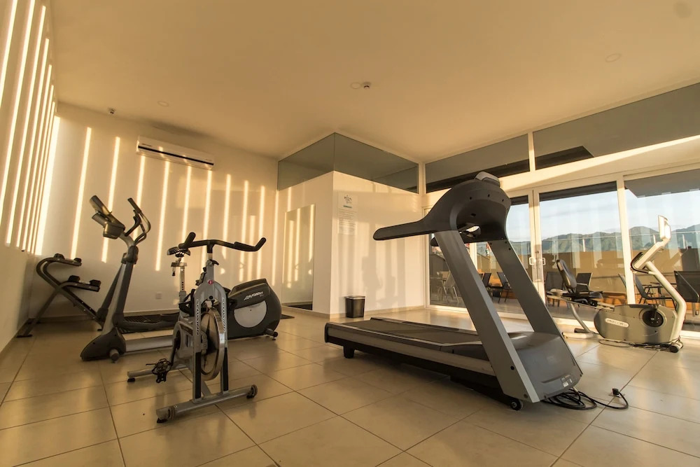 NIZA FIVE Luxury Beach Apartments