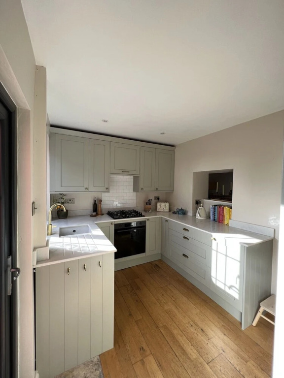 Cottage Hideaway in Central Bristol With Garden