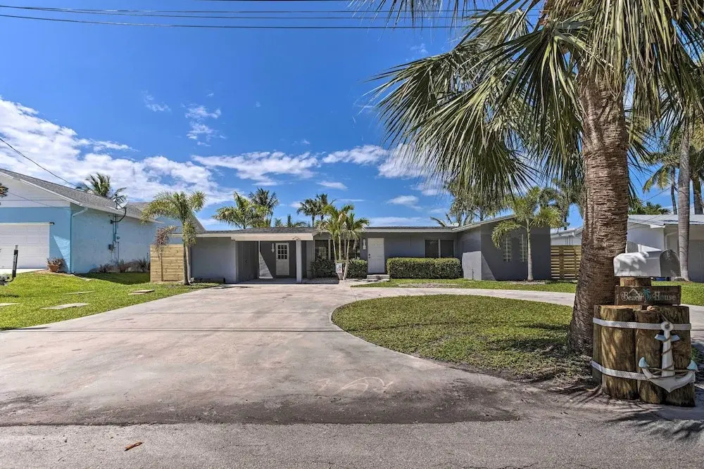 Palm City Canalfront Home w/ Boat Dock & Fire Pit!
