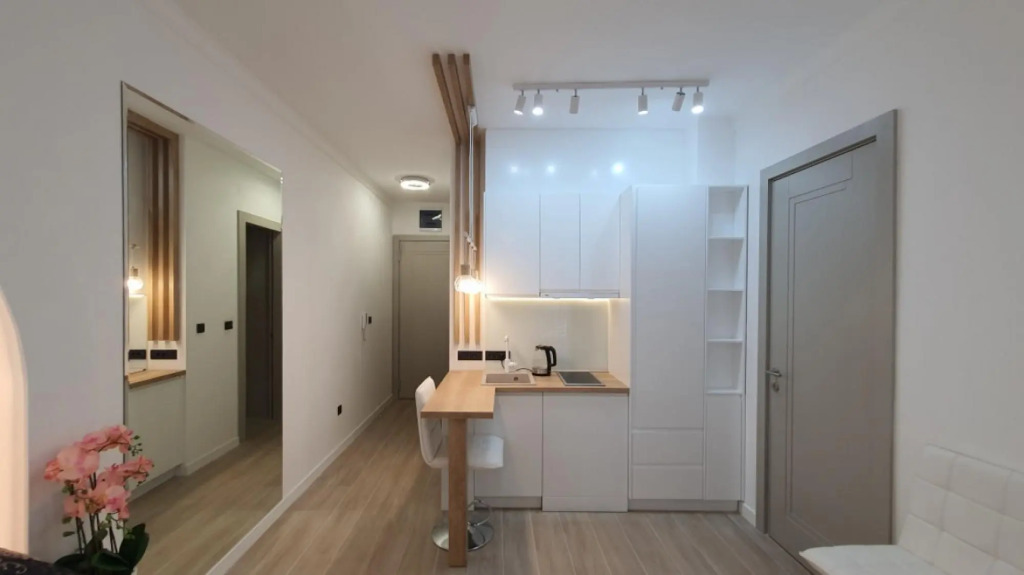 Luminous Apartment with Balcony near Budva Riviera