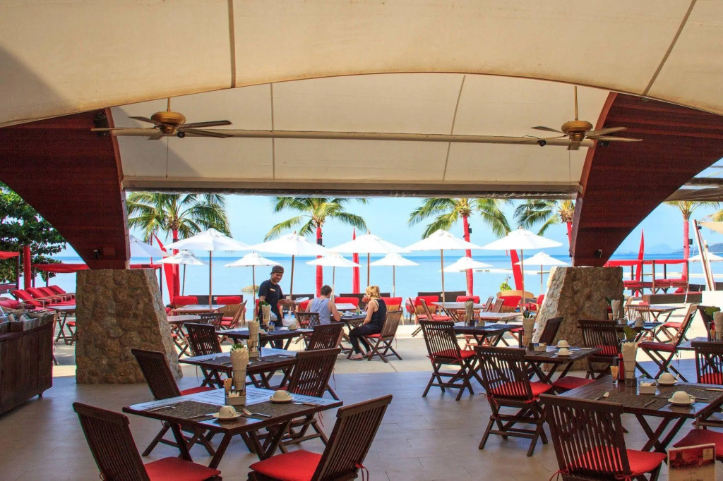 The State House by Beach Republic
