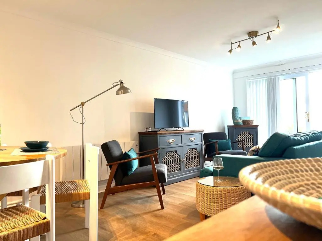 Bellevue Apartment