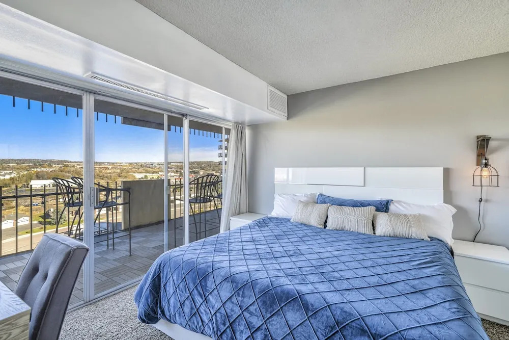 Satellite Suite