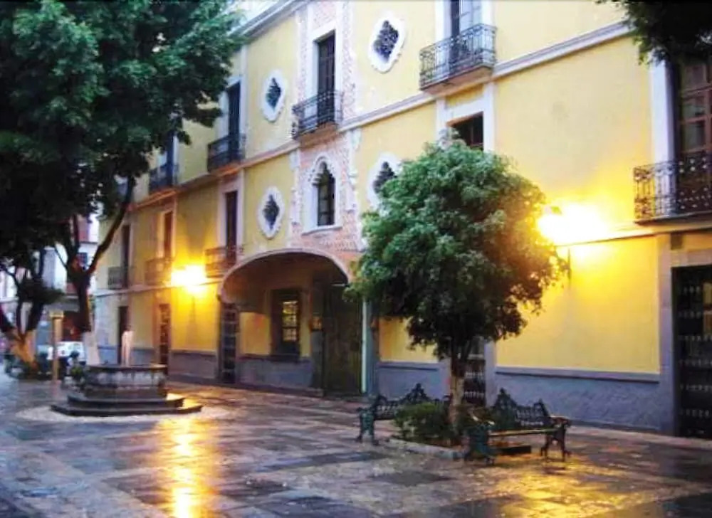 Hotel Colonial