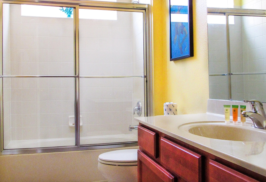4-Bed Villa with Aquatic Themed Pool & Poolside TV, Kissimmee, US