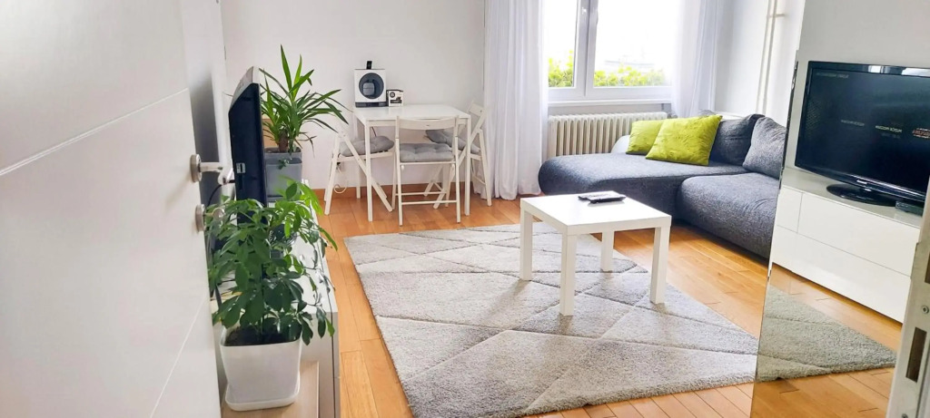 High White Apartments