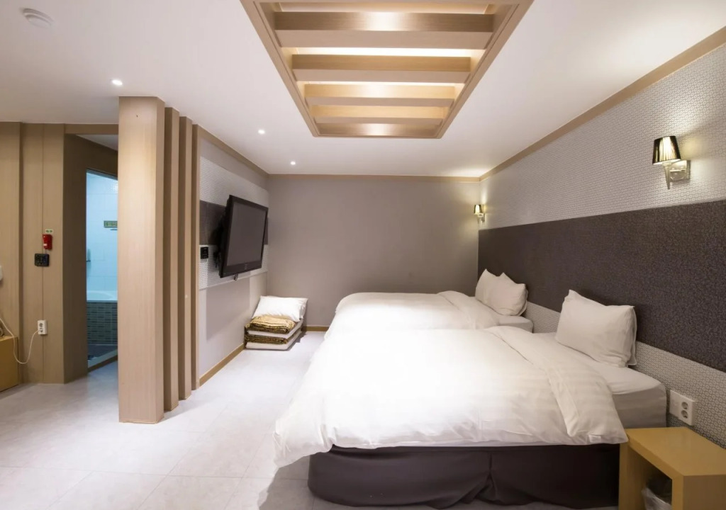 Hotel Bom