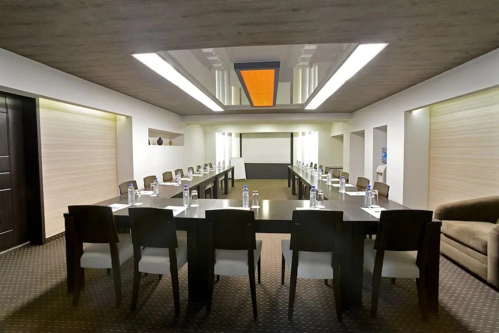 AUA Barsam Suites Yerevan