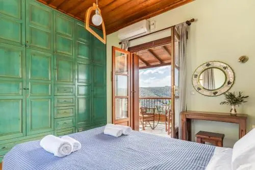 Villa Peparethos